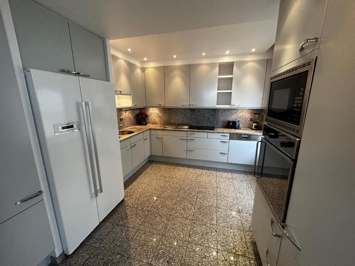 Very Spacious Family Apartment With Seaview T16 Oostende Eksteriør billede