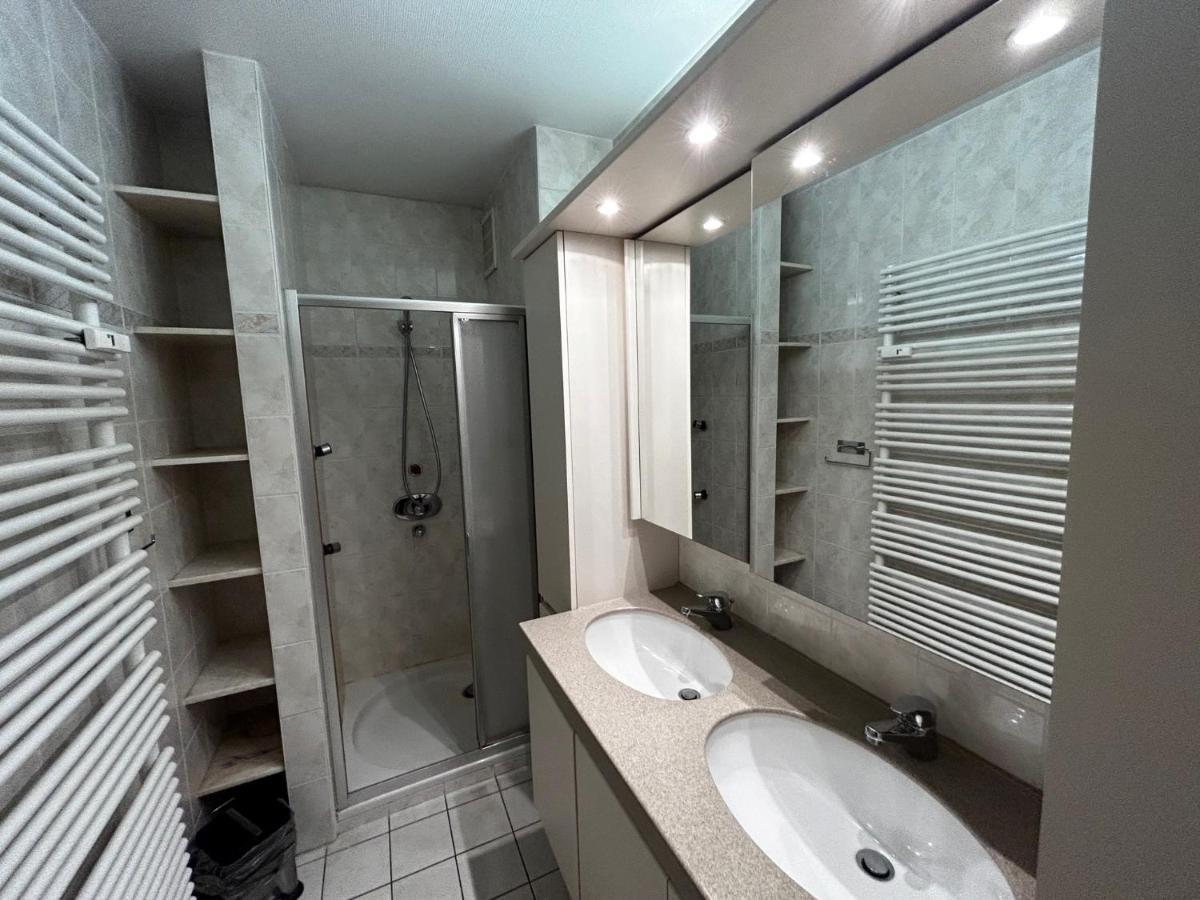 Very Spacious Family Apartment With Seaview T16 Oostende Eksteriør billede